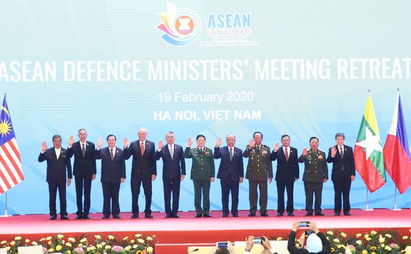 Hội nghị hẹp Bộ trưởng Quốc phòng ASEAN (ADMM) và tinh thần chống dịch virus corona Hội nghị hẹp Bộ trưởng Quốc phòng ASEAN (ADMM) và tinh thần chống dịch virus corona - Sputnik Việt Nam