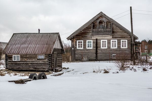 Những ngôi nhà cổ ở làng Korbinavolok, Karelia - Sputnik Việt Nam