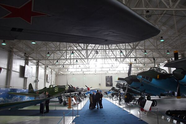 Tại khai mạc triển lãm Máy bay Chiến tranh Vệ quốc vĩ đại trong Bảo tàng Không quân Trung ương ở Monino - Sputnik Việt Nam