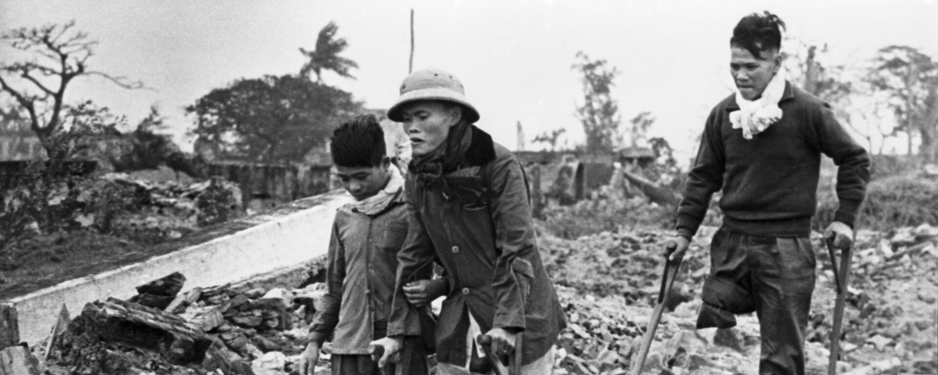 Chiến tranh ở Việt Nam (1964-1975). Các cư dân Việt Nam bị thiệt hại vì những trận ném bom của máy bay Mỹ - Sputnik Việt Nam, 1920, 12.05.2021