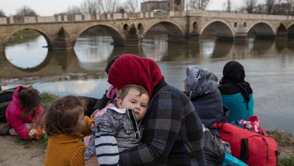 Người tị nạn tại Edirne, vùng biên giới Thổ Nhĩ Kỳ - Hy Lạp - Sputnik Việt Nam