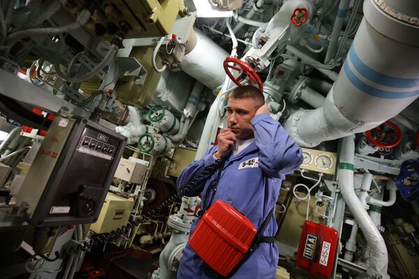 Thủy thủ trên tàu ngầm Veliky Novgorod - Sputnik Việt Nam