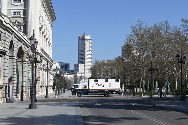 Tình hình Madrid: Tất cả đã bị nhiễm, nhưng tôi sợ ảnh hưởng đến ví tiền hơn coronavirus Tình hình Madrid: Tất cả đã bị nhiễm, nhưng tôi sợ ảnh hưởng đến ví tiền hơn coronavirus - Sputnik Việt Nam