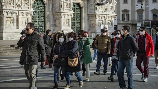 Khách du lịch đeo mặt nạ ở Ý trong coronavirus - Sputnik Việt Nam