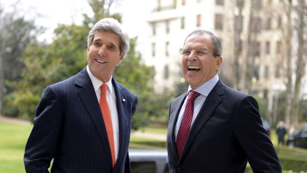 Ngoại trưởng Hoa Kỳ John Kerry và Bộ trưởng Ngoại giao Nga Sergei Lavrov trong cuộc hội đàm ở Paris - Sputnik Việt Nam