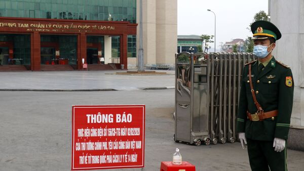Lực lượng biên phòng trực chốt 24/24 tại cửa khẩu Quốc tế Lào Cai - Sputnik Việt Nam