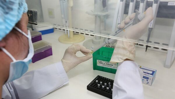 Bộ sinh phẩm (tests-KIT) real-time RT-PCR phát hiện virus SARS-CoV-2 thuộc đề tài “Nghiên cứu chế tạo bộ sinh phẩm RT-PCR và realtime RT-PCR phát hiện chủng mới của virus Corona” do Học viện Quân y chủ trì, phối hợp với Công ty Cổ phần Công nghệ Việt Á thực hiện.  - Sputnik Việt Nam