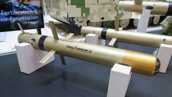 Hệ thống tên lửa chống tăng thế hệ thứ ba Trung Quốc HJ-12 - Sputnik Việt Nam