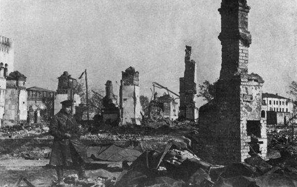 Smolensk sau khi được giải phóng khỏi quân xâm lược Đức quốc xã - Sputnik Việt Nam
