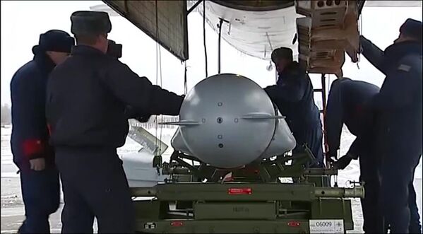 Bố trí tên lửa có cánh Kh-555 cho máy bay ném bom chiến lược Tu-95 ở Syria - Sputnik Việt Nam