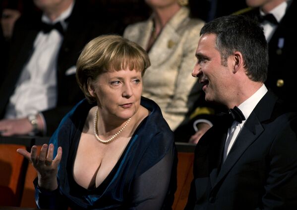 Thủ tướng Đức Angela Merkel và Thủ tướng Na Uy Jens Stoltenberg xem trình diễn opera  tại Oslo - Sputnik Việt Nam