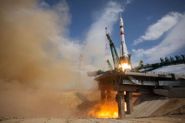 Vụ phóng tên lửa đẩy Soyuz-2.1a chở tàu vũ trụ có người lái Soyuz MS-16 và phi hành đoàn ISS-63 từ bệ phóng trên sân bay vũ trụ Baikonur - Sputnik Việt Nam