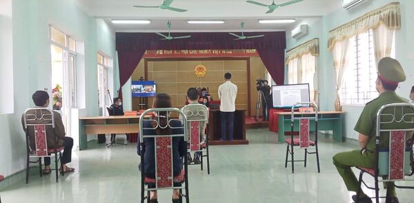 Người đầu tiên ở Việt Nam nhận án tù liên quan đến Covid-19 Người đầu tiên ở Việt Nam nhận án tù liên quan đến Covid-19 - Sputnik Việt Nam