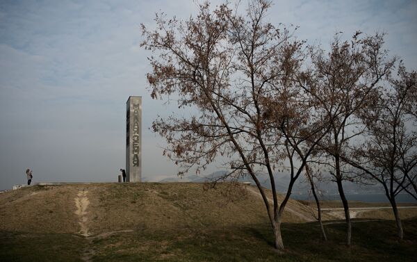 Tượng đài Vùng đất nhỏ ở Novorossiysk tưởng niệm các chiến sĩ dũng cảm trong Chiến tranh Vệ quốc vĩ đại, những năm 1941-1945 - Sputnik Việt Nam