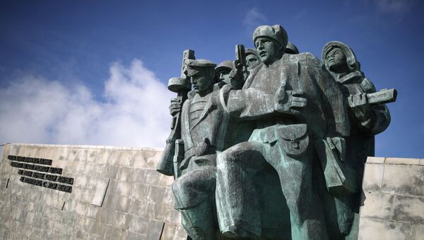 Tượng đài Vùng đất nhỏ ở Novorossiysk tưởng niệm các chiến sĩ dũng cảm trong Chiến tranh Vệ quốc vĩ đại, những năm 1941-1945 - Sputnik Việt Nam