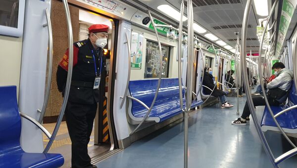 Tàu điện ngầm ở Bắc Kinh. - Sputnik Việt Nam