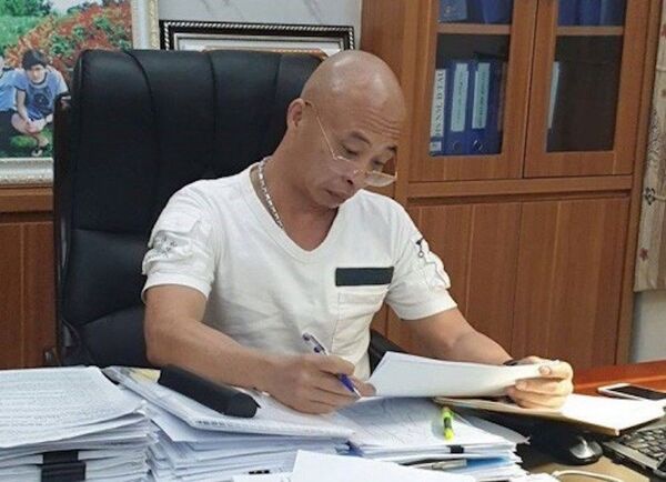Giám đốc Công an Thái Bình lên tiếng vụ bảo kê, chống lưng vợ chồng đại gia Đường Nhuệ Giám đốc Công an Thái Bình lên tiếng vụ bảo kê, chống lưng vợ chồng đại gia Đường Nhuệ - Sputnik Việt Nam
