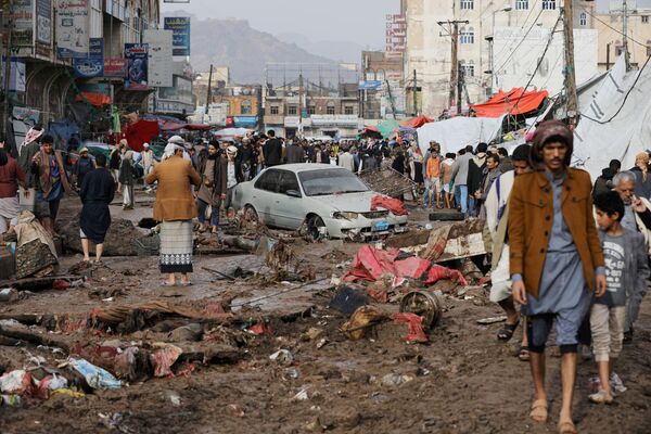 Đường phố bị ngập vì mưa lớn ở Sana'a, Yemen - Sputnik Việt Nam
