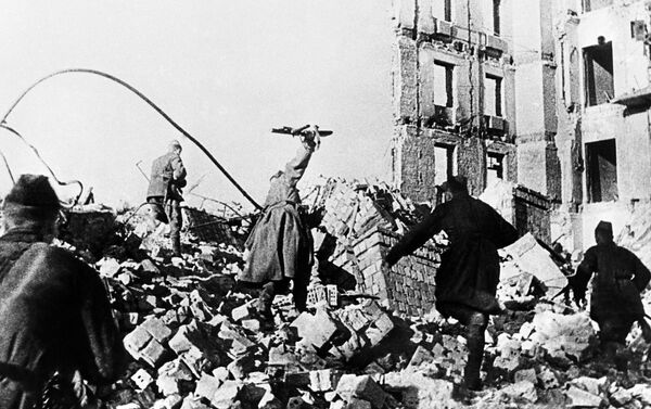 Chiến dịch tấn công Kiev. Ngày 3 - 13 tháng 11 năm 1943. Các trận đánh trên đường phố Kiev - Sputnik Việt Nam
