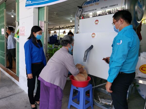 Việt Nam kiểm soát dịch Covid-19 hiệu quả hàng đầu thế giới Việt Nam kiểm soát dịch Covid-19 hiệu quả hàng đầu thế giới - Sputnik Việt Nam