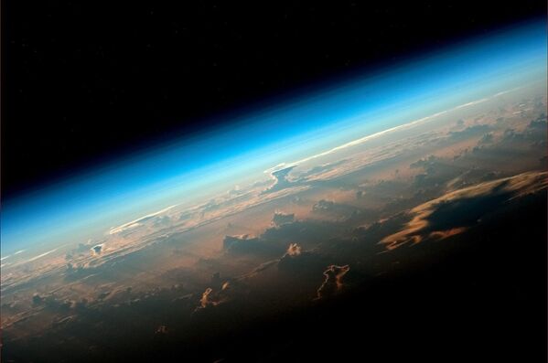 Quang cảnh Trái đất do phi hành gia Nga Oleg Artemyev chụp từ Trạm vũ trụ quốc tế (ISS) - Sputnik Việt Nam