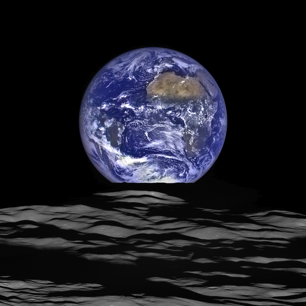 Quang cảnh Trái đất từ quỹ đạo Mặt trăng - Sputnik Việt Nam