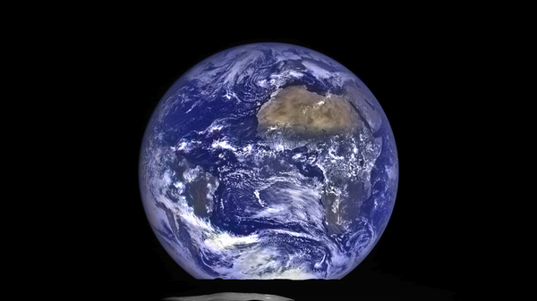 Quang cảnh Trái đất từ quỹ đạo Mặt trăng - Sputnik Việt Nam