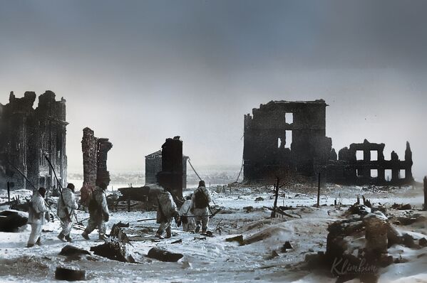 Trung tâm thành phố Stalingrad sau khi được giải phóng khỏi quân xâm lược Đức quốc xã - Sputnik Việt Nam