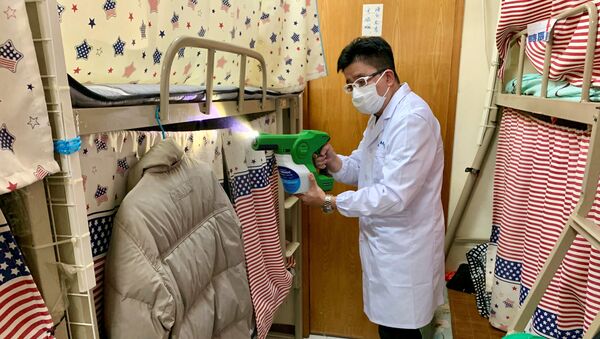 Trình diễn thuốc xịt kháng khuẩn MAP-1 giúp tiêu diệt hiệu quả virus, vi khuẩn và bào tử, Hồng Kông, Trung Quốc - Sputnik Việt Nam