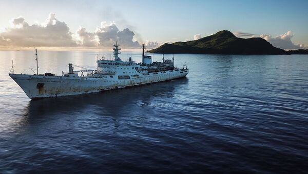 Tàu nghiên cứu «Đô đốc Vladimirsky» gần dãy đảo Seychelles ở Ấn Độ Dương - Sputnik Việt Nam