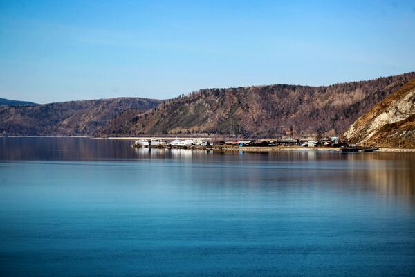 Bến cảng bên hồ Baikal - Sputnik Việt Nam