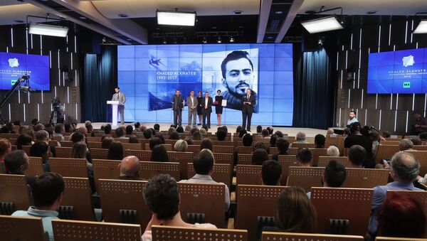 Kênh truyền hình RT nêu tên những người đầu tiên đoạt giải Khaled Alkhateb Memorial Awards - Sputnik Việt Nam