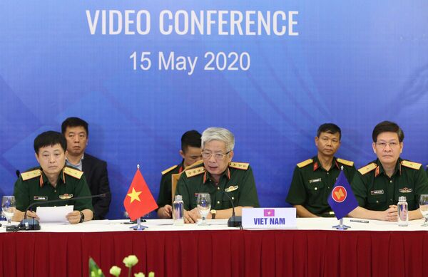 Tướng Nguyễn Chí Vịnh nói về vấn đề Biển Đông Tướng Nguyễn Chí Vịnh nói về vấn đề Biển Đông - Sputnik Việt Nam
