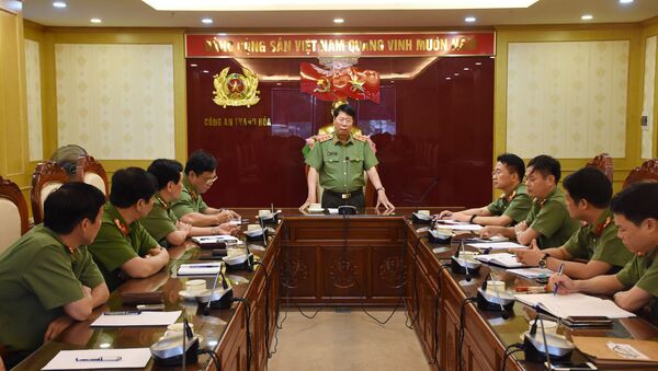 Thượng tướng Bùi Văn Nam, Thứ trưởng Bộ Công an làm việc với Công an tỉnh Thanh Hóa chiều ngày 18-5 - Sputnik Việt Nam