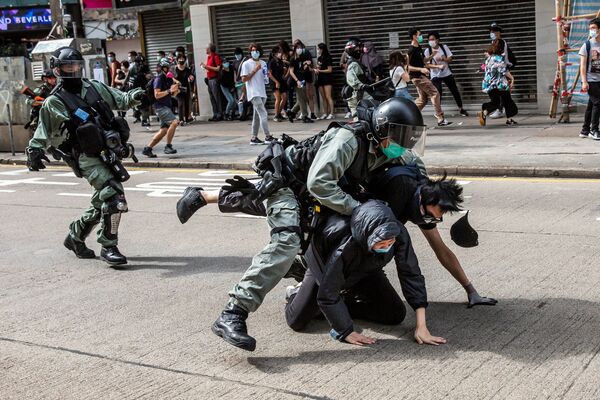 Cảnh sát trấn áp cuộc biểu tình chống Chính phủ ở Hồng Kông - Sputnik Việt Nam