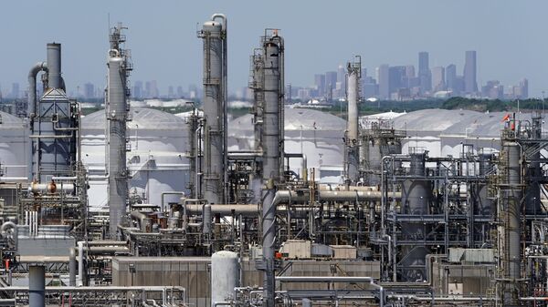 Nhà máy lọc dầu ở Houston, Texas, Hoa Kỳ - Sputnik Việt Nam