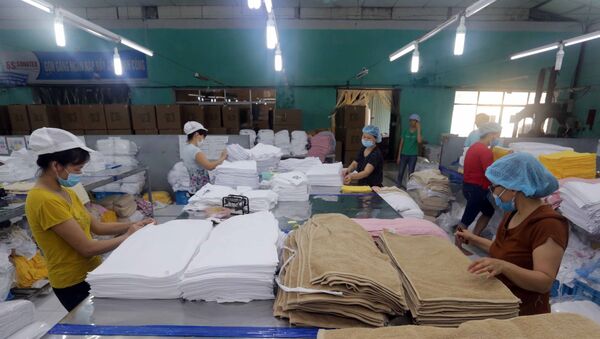 Sản xuất khăn các loại xuất khẩu sang thị trường Nhật Bản. - Sputnik Việt Nam