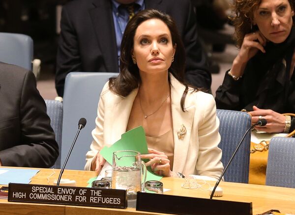 Nữ diễn viên Angelina Jolie tại phiên họp của Hội đồng Bảo an Liên Hợp Quốc - Sputnik Việt Nam