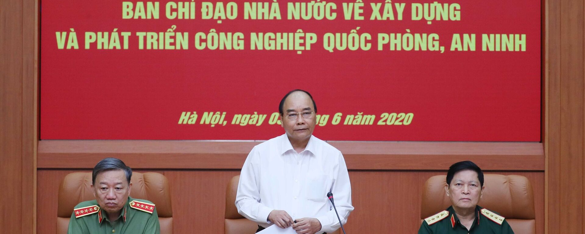 Thủ tướng Nguyễn Xuân Phúc, Trưởng Ban Chỉ đạo phát biểu. - Sputnik Việt Nam, 1920, 03.06.2020