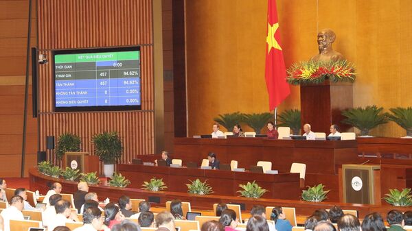 Quốc hội thông qua với tỉ lệ 94,62%. - Sputnik Việt Nam