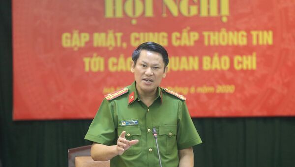 Đại tá Nguyễn Văn Viện, Cục trưởng Cục Cảnh sát điều tra tội phạm về ma túy trả lời các câu hỏi của phóng viên.  - Sputnik Việt Nam