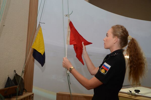 Thủy thủ đoàn nữ trong Hạm đội Biển Đen của Liên bang Nga - Sputnik Việt Nam