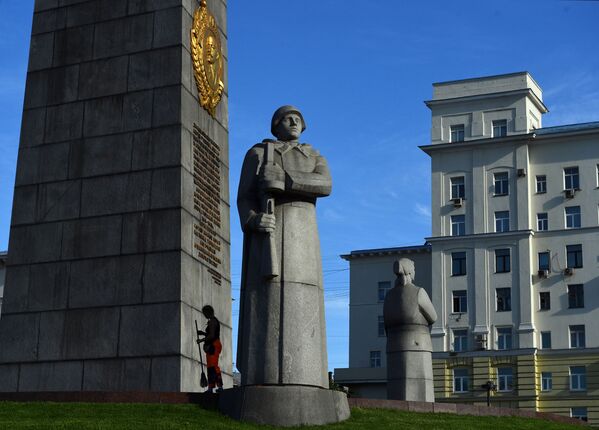 Tượng đài Moskva-Thành phố Anh hùng trên Quảng trường Dorogomilovskaya Zastava ở Moskva  - Sputnik Việt Nam