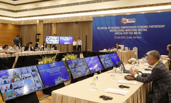 RCEP: Nỗ lực của Việt Nam và sự rút lui đậm tính chính trị của Ấn Độ RCEP: Nỗ lực của Việt Nam và sự rút lui đậm tính chính trị của Ấn Độ - Sputnik Việt Nam