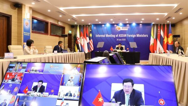 Phó Thủ tướng, Bộ trưởng Bộ Ngoại giao Phạm Bình Minh chủ trì Hội nghị không chính thức Bộ trưởng Ngoại giao ASEAN. - Sputnik Việt Nam
