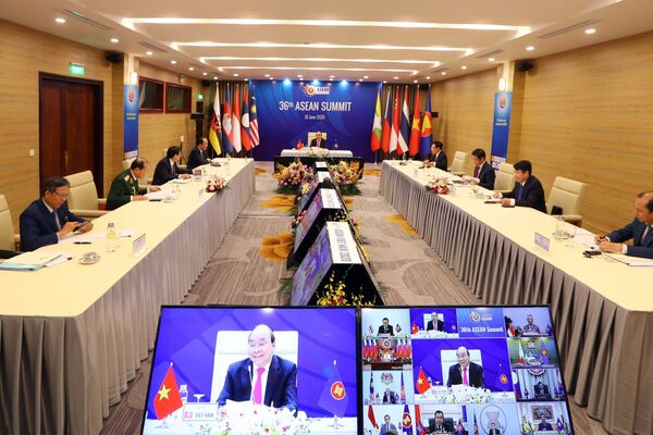 Thủ tướng Việt Nam kêu gọi ASEAN đoàn kết, lên án hành vi gây bất ổn an ninh khu vực Thủ tướng Việt Nam kêu gọi ASEAN đoàn kết, lên án hành vi gây bất ổn an ninh khu vực - Sputnik Việt Nam