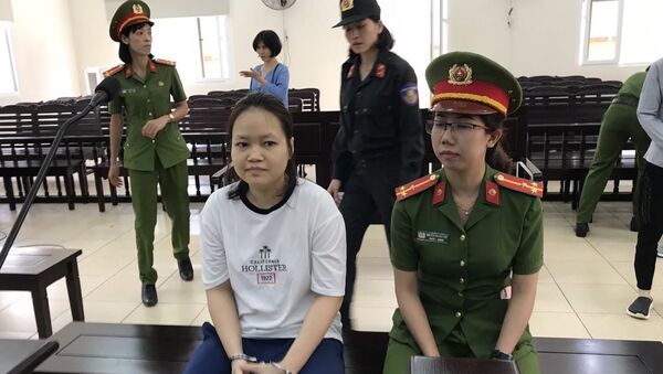 Bên trong phòng xét xử 4 bị cáo sáng 3/7. - Sputnik Việt Nam