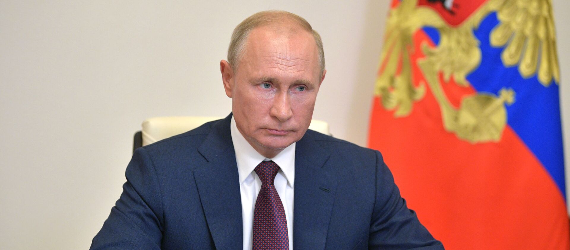 Tổng thống Nga Putin ký sắc lệnh sửa đổi Hiến pháp - Sputnik Việt Nam, 1920, 03.07.2020