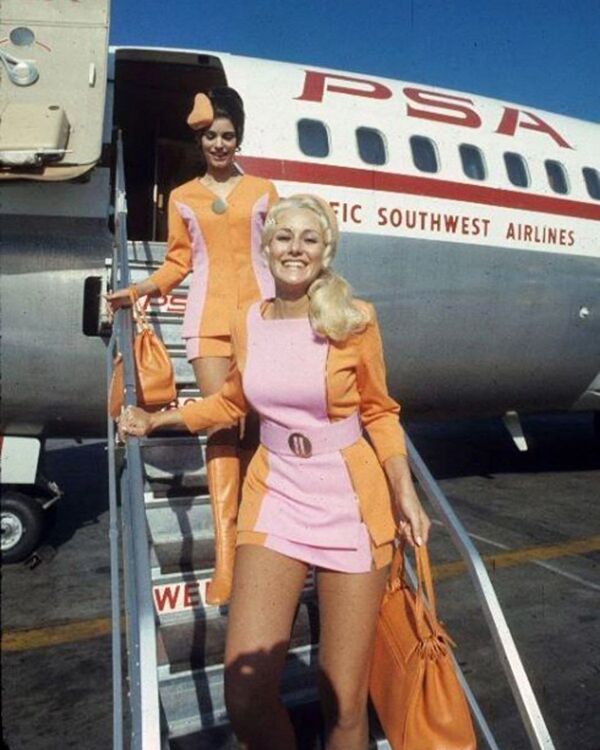 Nữ tiếp viên Pacific Southwest Airlines, năm 1960 - Sputnik Việt Nam