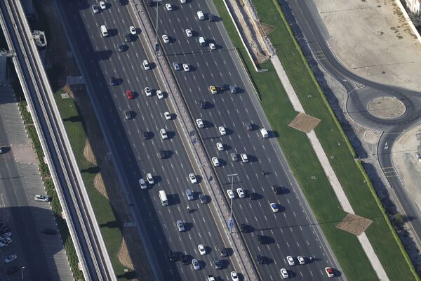 Xa lộ Sheikh Zayed ở Dubai - Sputnik Việt Nam